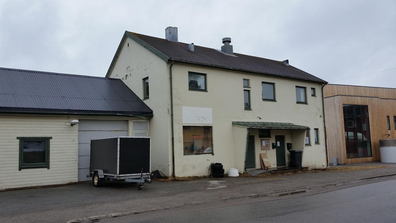 Motel Wilhelmsen Romutleie Vardo Exteriér fotografie